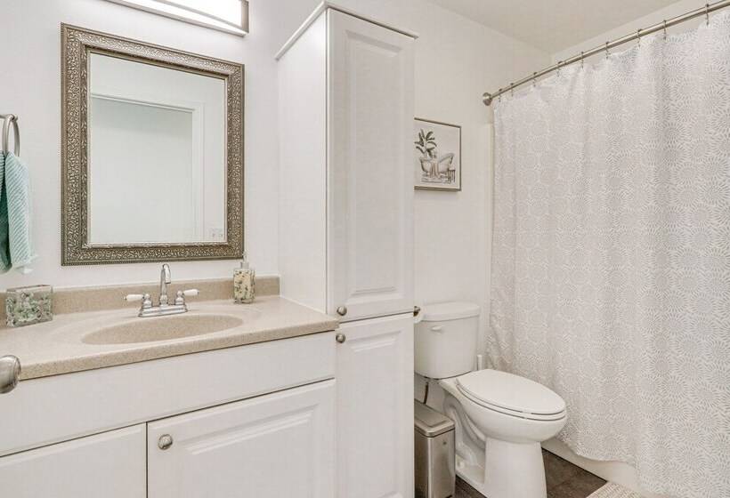 Charming Home W/ Patio: 3 Mi To Hayden Lake!