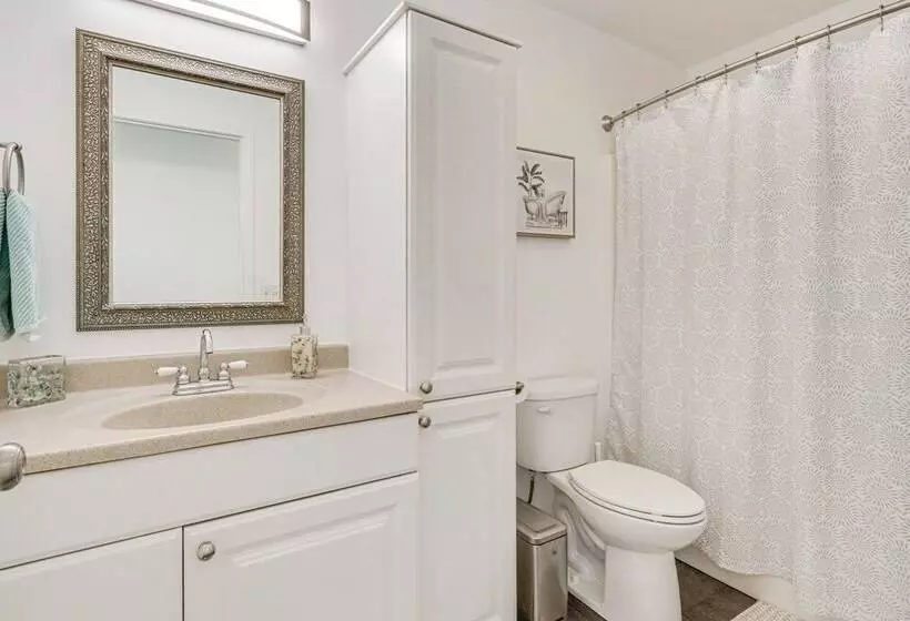 Charming Home W/ Patio: 3 Mi To Hayden Lake!