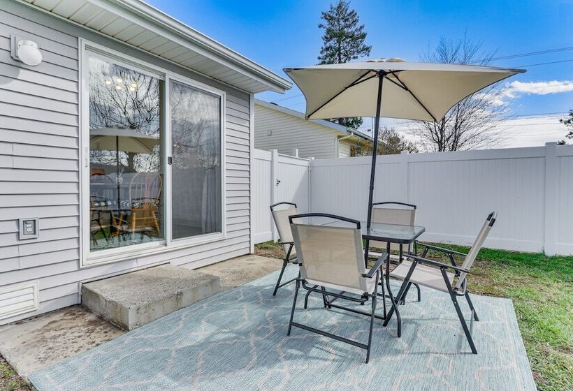 Charming Home W/ Patio: 3 Mi To Hayden Lake!