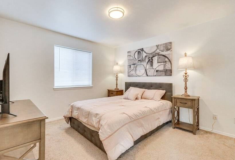 Charming Home W/ Patio: 3 Mi To Hayden Lake!