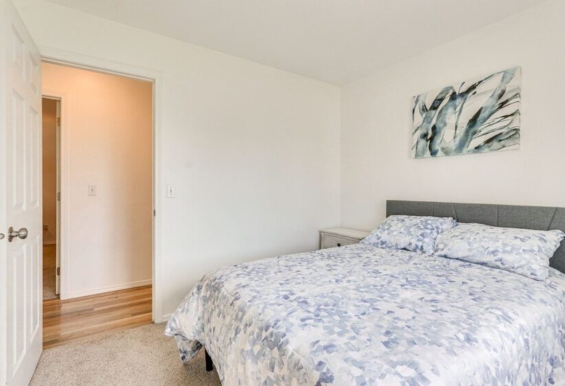 Charming Home W/ Patio: 3 Mi To Hayden Lake!