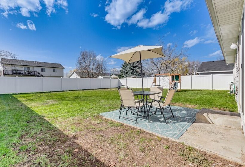 Charming Home W/ Patio: 3 Mi To Hayden Lake!