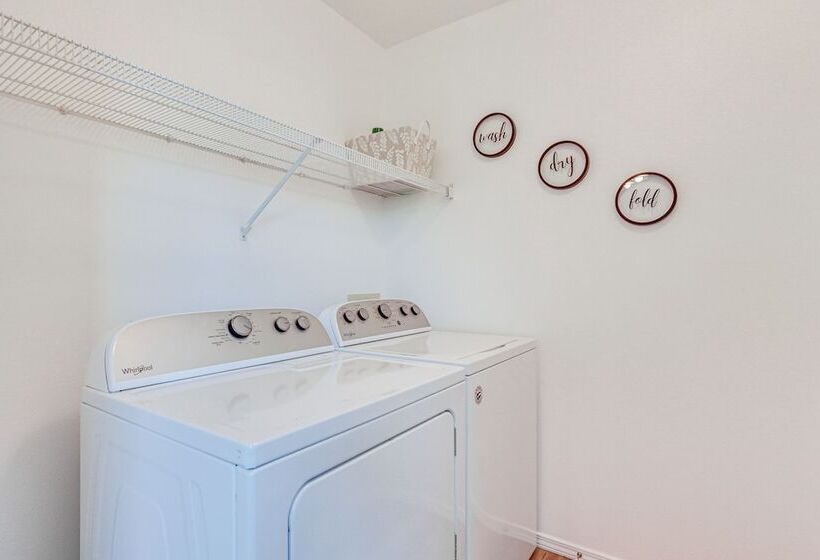 Charming Home W/ Patio: 3 Mi To Hayden Lake!