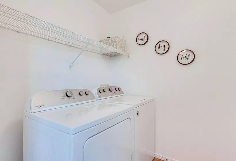 Charming Home W/ Patio: 3 Mi To Hayden Lake!