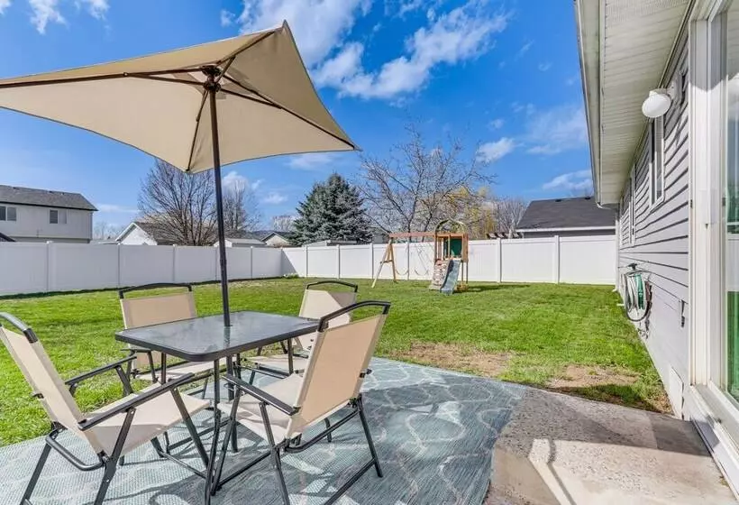 Charming Home W/ Patio: 3 Mi To Hayden Lake!