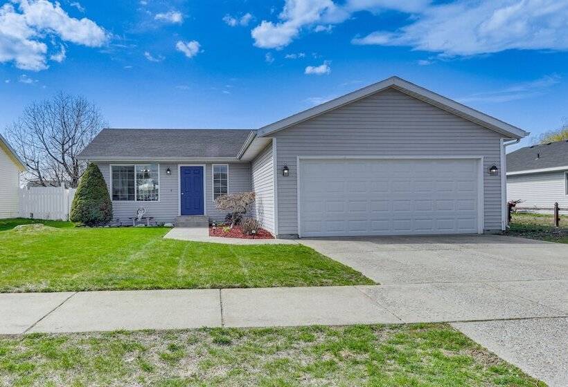 Charming Home W/ Patio: 3 Mi To Hayden Lake!