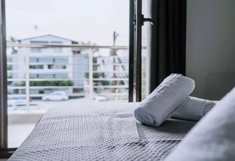 ホテル Crystal Studios