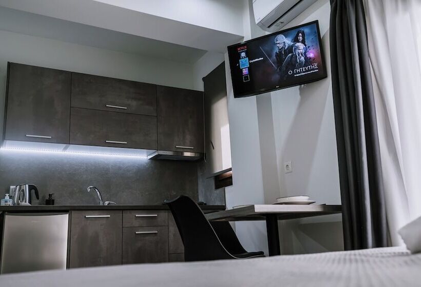 Hotel Crystal Studios