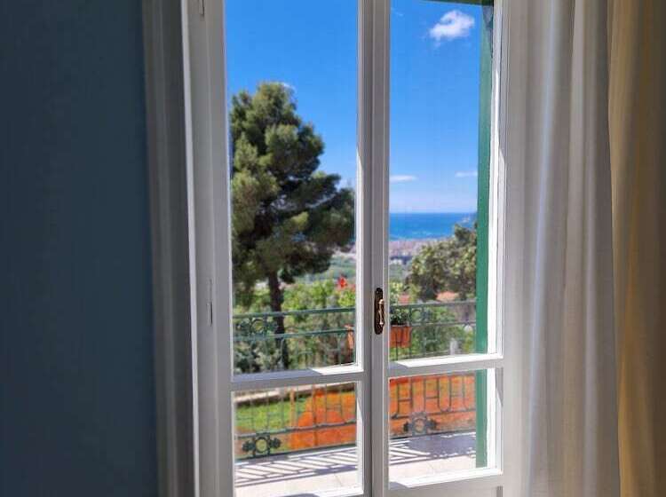 هتل روستایی Villa Esmeralda