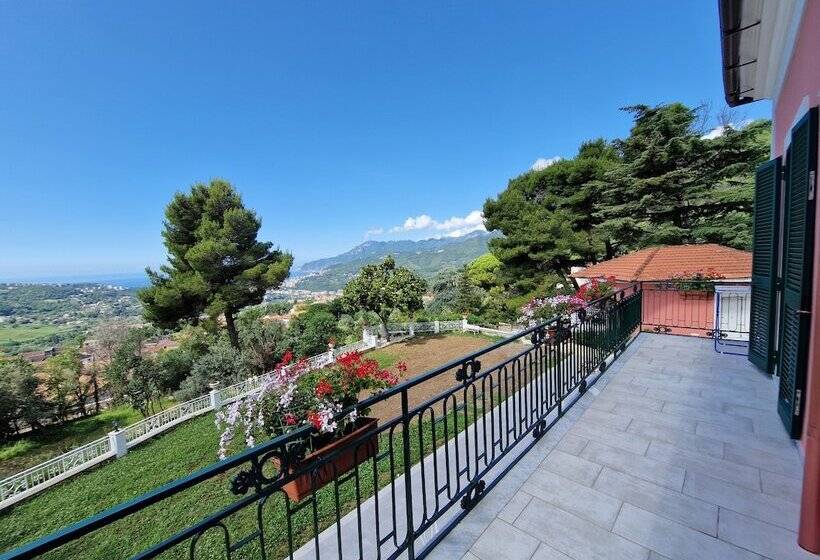 هتل روستایی Villa Esmeralda