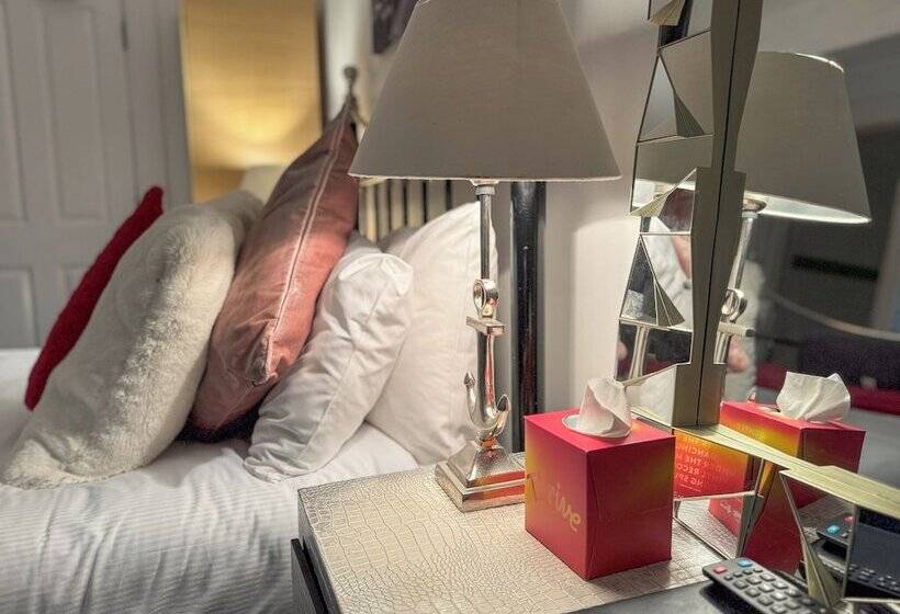 هتل The Chatwal Boutique