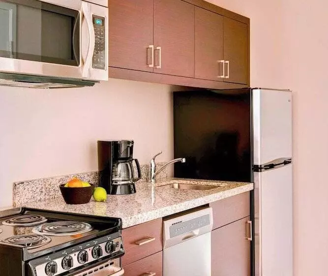 Hotelli Towneplace Suites By Marriott Brunswick