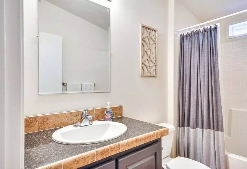 Oregon Cabin On Pine Hollow Reservoir W/ Mtn View!