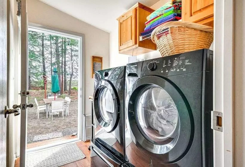 Oregon Cabin On Pine Hollow Reservoir W/ Mtn View!