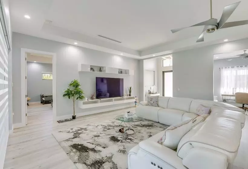 Pet Friendly Lehigh Acres Home W/ Private Pool!