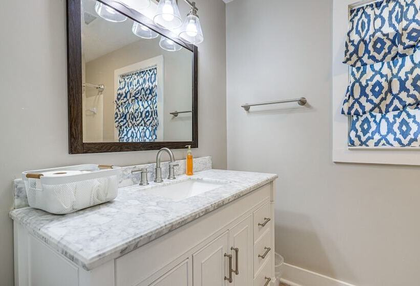 Atlanta Area Home W/ Office, Near Golfing & Hiking