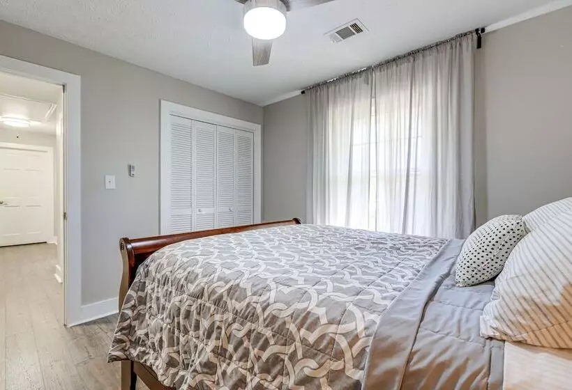 Atlanta Area Home W/ Office, Near Golfing & Hiking