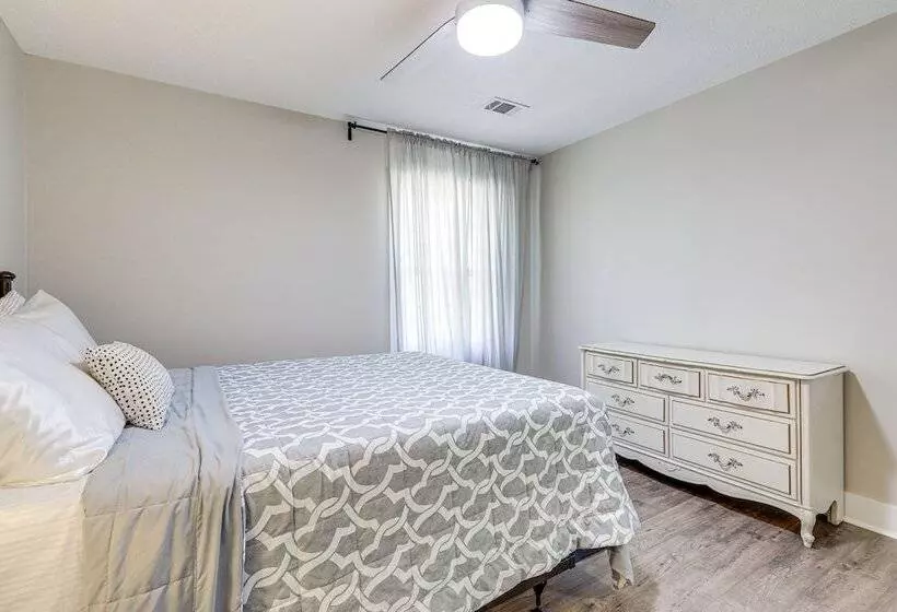 Atlanta Area Home W/ Office, Near Golfing & Hiking