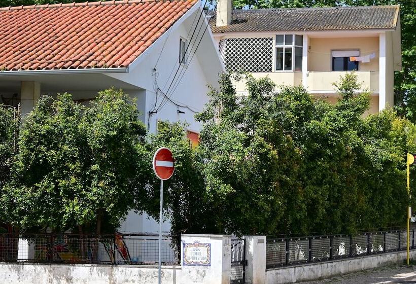 مبيت وإفطار Lisbon Soul Surf Camp