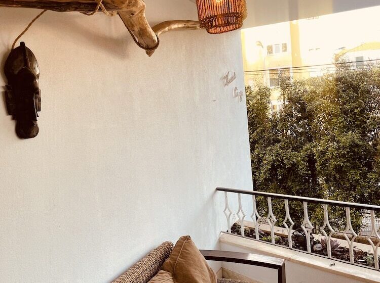 مبيت وإفطار Lisbon Soul Surf Camp