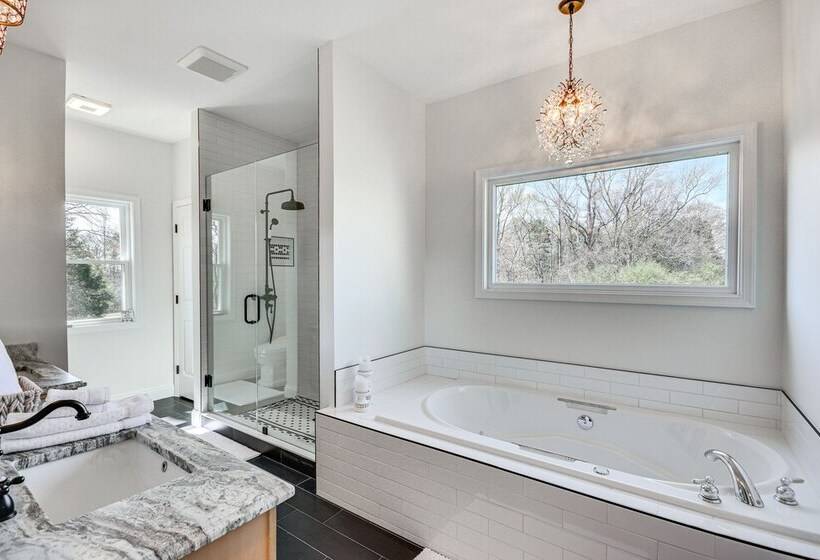 Bright & Elegant Home In High Point W/ Deck!