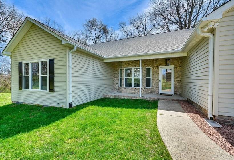 Bright & Elegant Home In High Point W/ Deck!