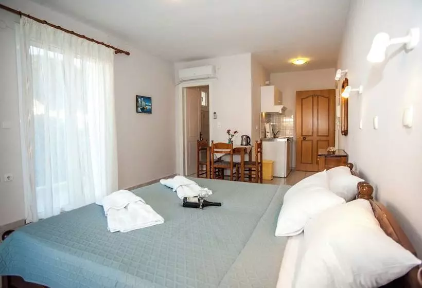 Captain Georgio Apartments