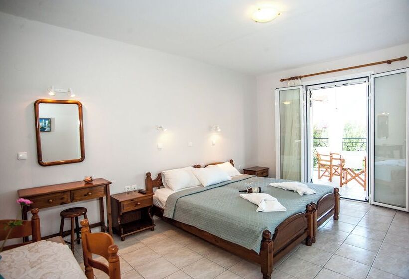 Captain Georgio Apartments