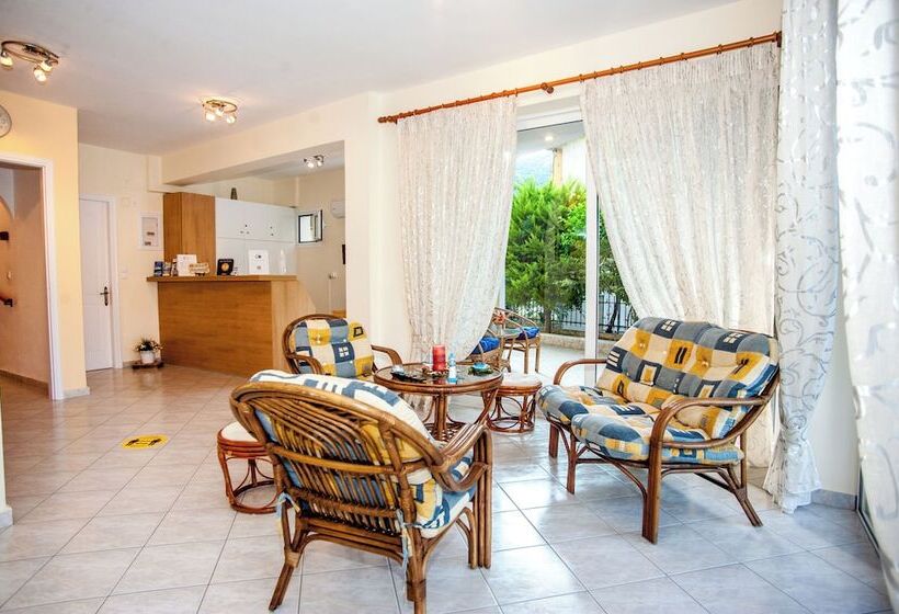 Captain Georgio Apartments