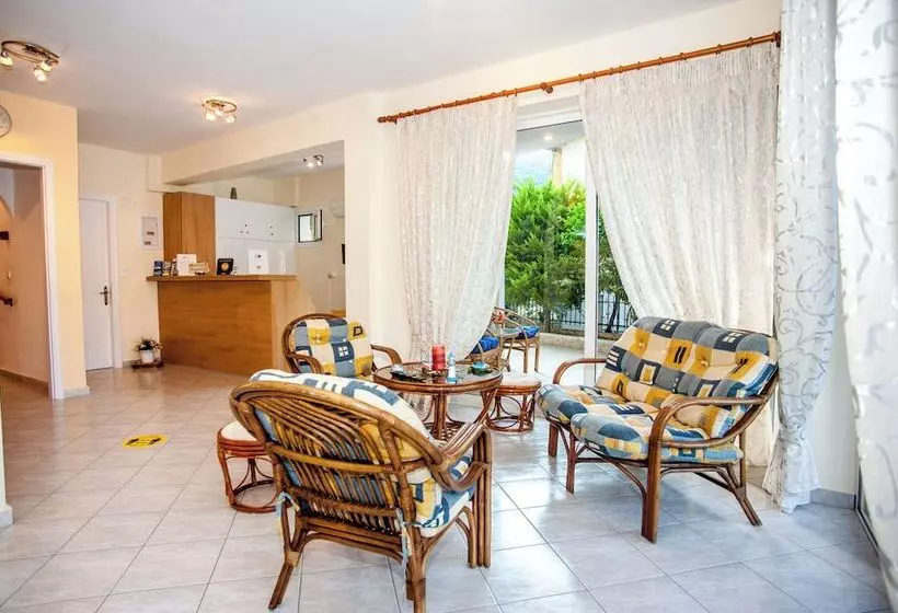 Captain Georgio Apartments