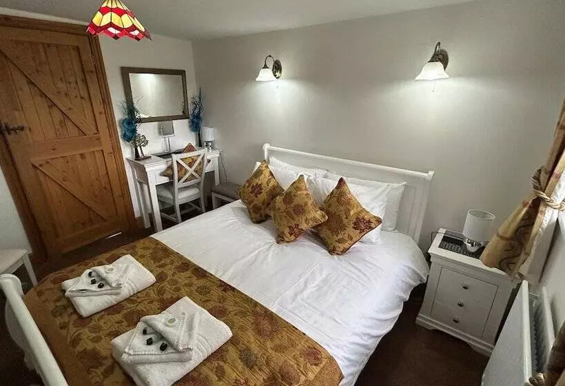 3 Bed Cottage Alton Towers Chatsworth Polars Peaks