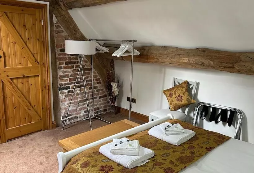 3 Bed Cottage Alton Towers Chatsworth Polars Peaks