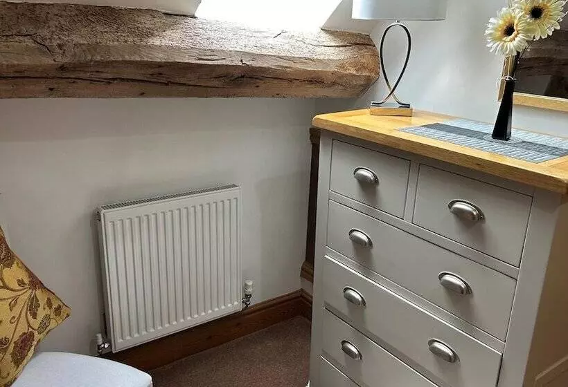 3 Bed Cottage Alton Towers Chatsworth Polars Peaks