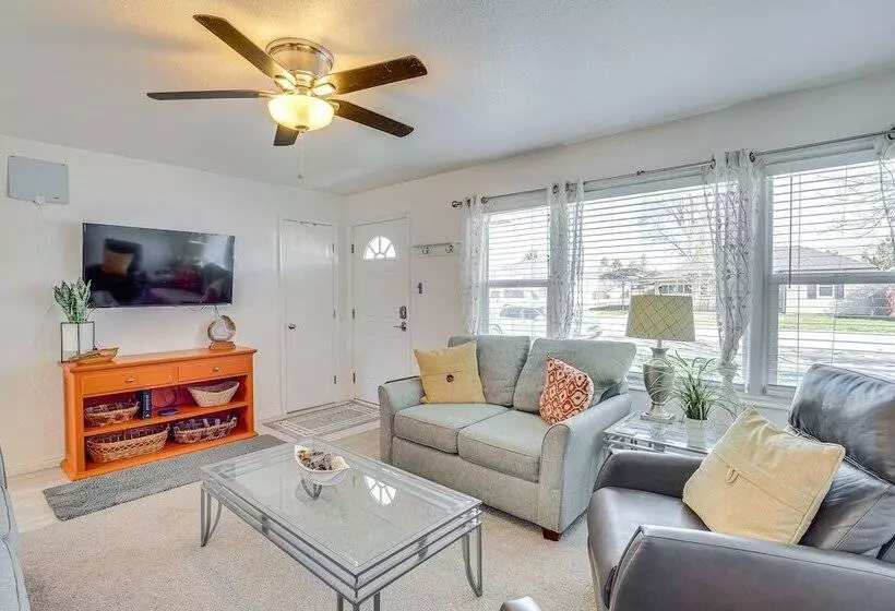 Charming Orem Home W/ Yard   Near Byu & Uvu!