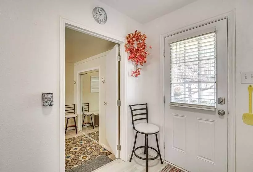 Charming Orem Home W/ Yard   Near Byu & Uvu!