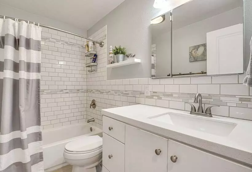 Charming Orem Home W/ Yard   Near Byu & Uvu!