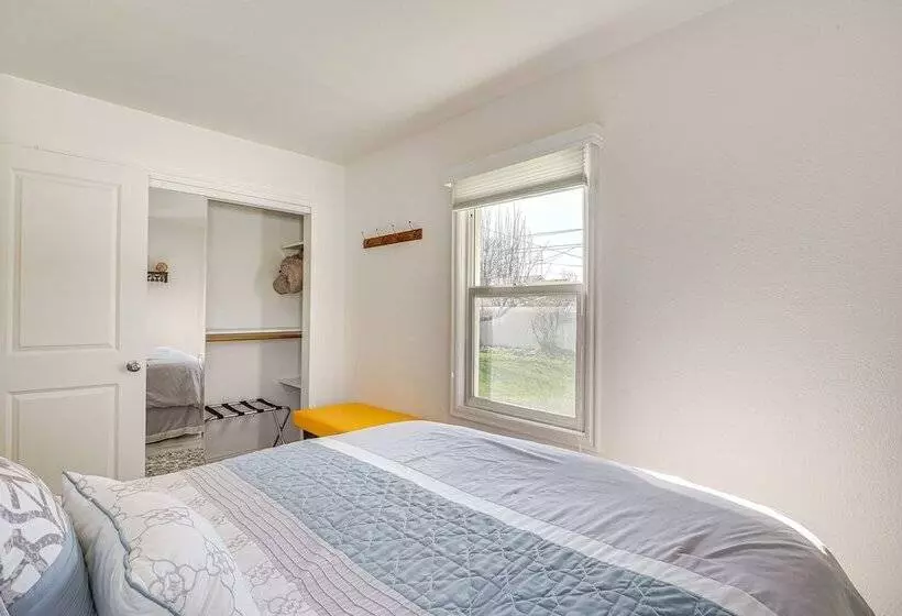 Charming Orem Home W/ Yard   Near Byu & Uvu!