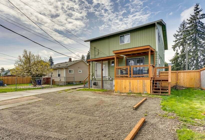 Charming Tacoma Vacation Rental: 2 Mi To Downtown!