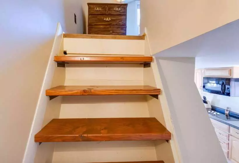 Cozy Chautauqua Lake Cottage W/ Shared Patio