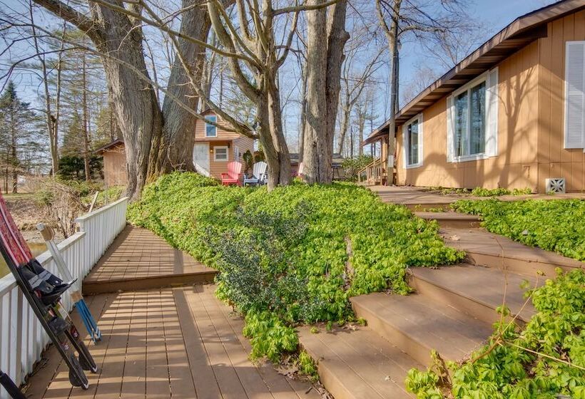 Cozy Chautauqua Lake Cottage W/ Shared Patio