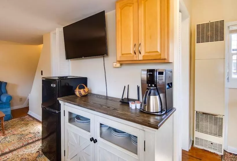 Cozy Chautauqua Lake Cottage W/ Shared Patio