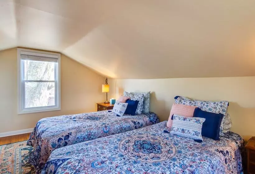 Cozy Chautauqua Lake Cottage W/ Shared Patio