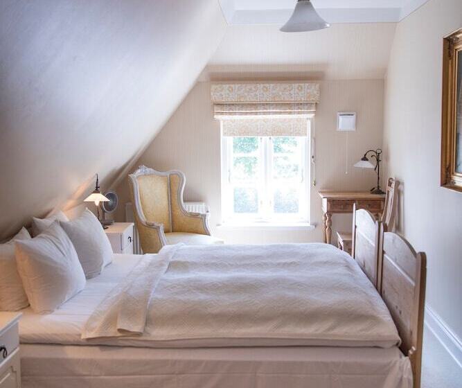 酒店 Ballebro Færgekro