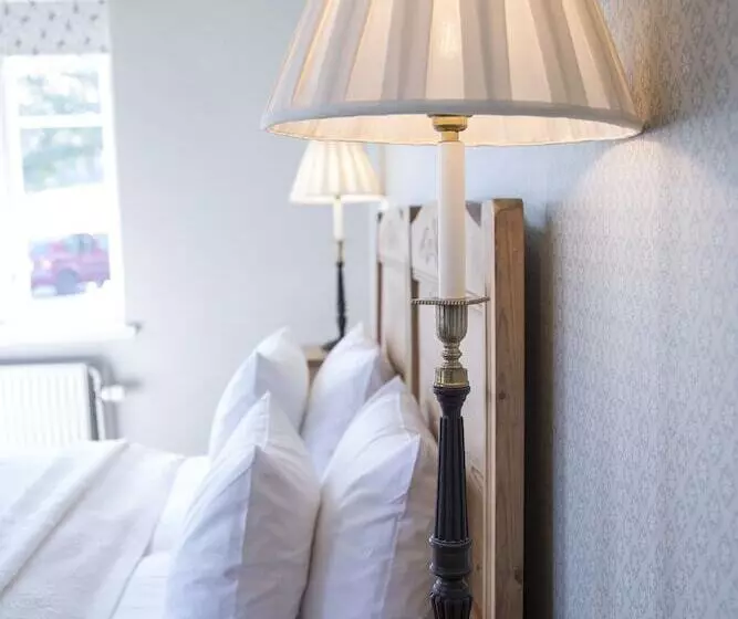 ホテル Ballebro Færgekro