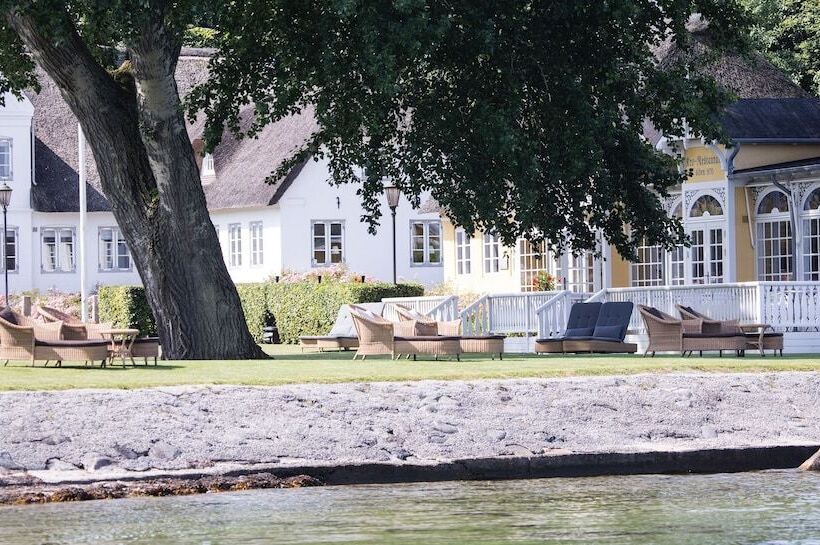 酒店 Ballebro Færgekro