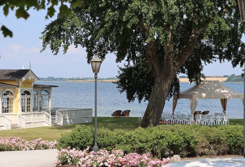 酒店 Ballebro Færgekro