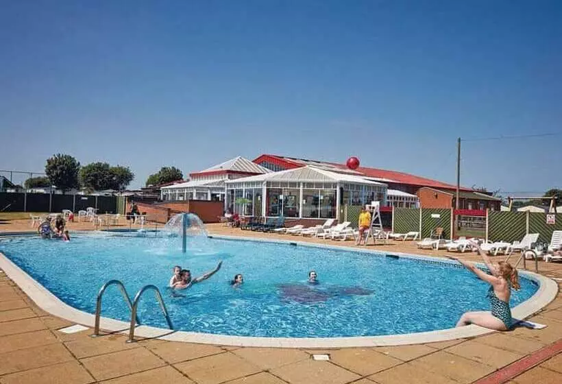 ホテル Captivating 2 Bed Lodge In Great Yarmouth