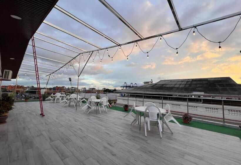 Hotel Internacional De Colon