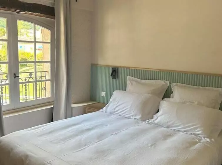 ホテル La Bastide De Montferrat