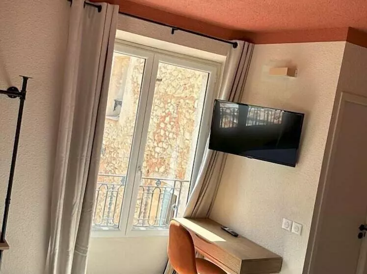 ホテル La Bastide De Montferrat